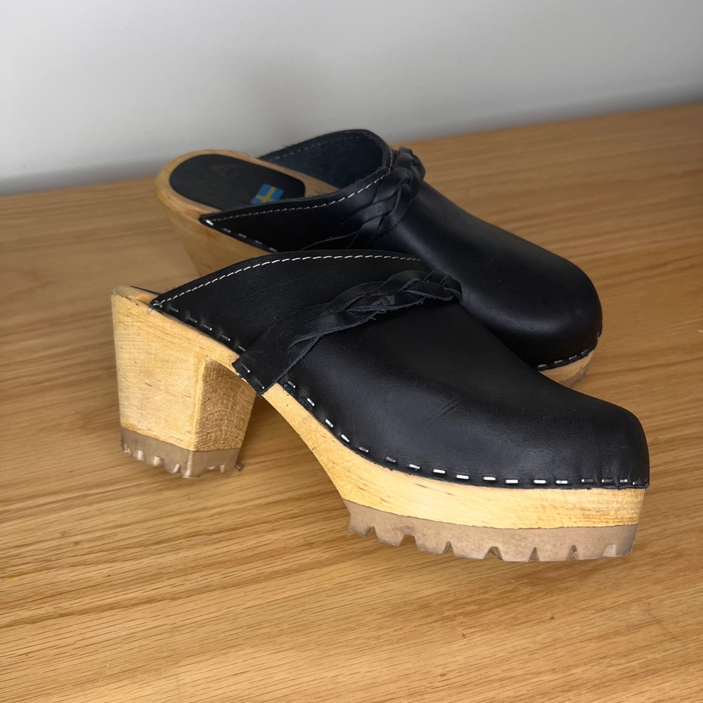 Mia Elsa clog